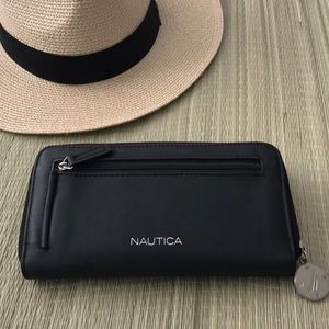 Nautica wallet! 😎 🌴